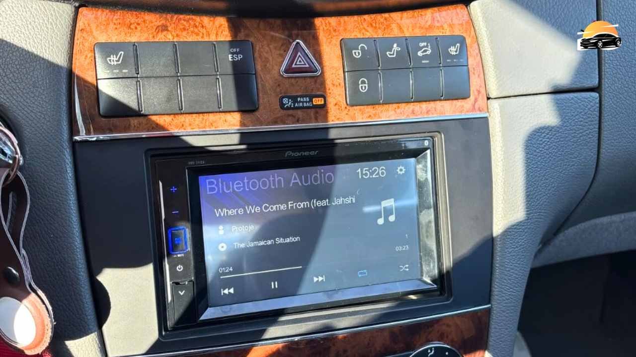 Pioneer DMH-130BT 6.8 Resistive Touchscreen